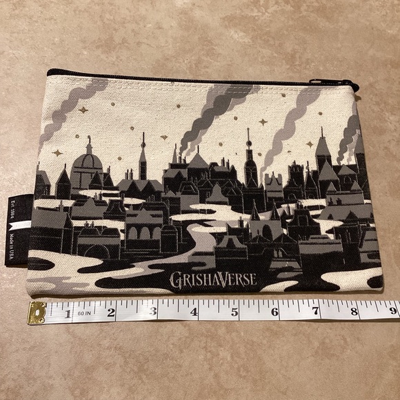 Out of Print Pencil Bag - Picture 3 of 5